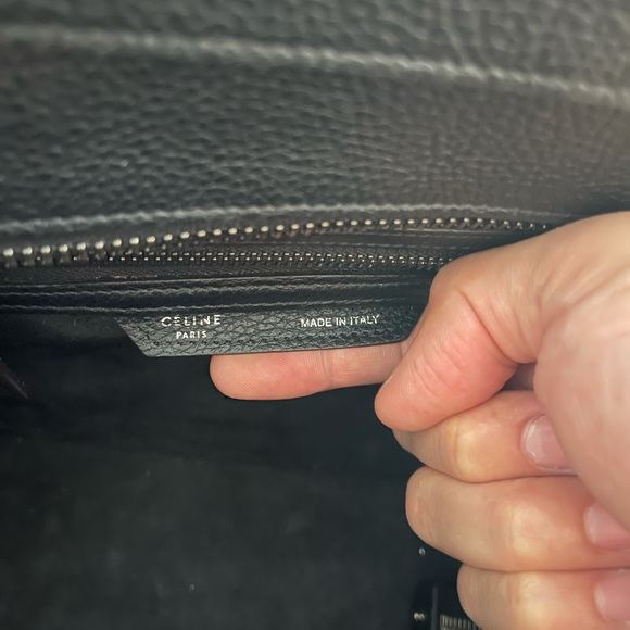 MICRO LUGGAGE HANDBAG IN DRUMMED CALFSKIN. BLACK - Picture 6 of 6